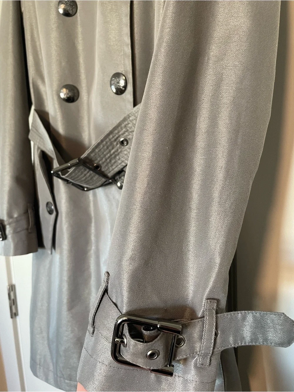 Burberry Women's Silv Double-Breasted Trench Coat - Picture 11 of 16